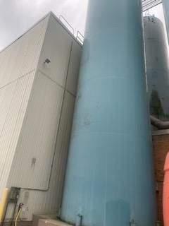 Before & After Commercial Pressure Wasing in Owosso, MI (7)