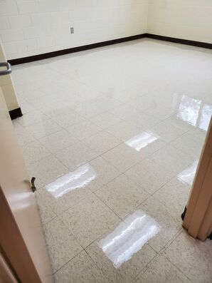 Commercial Cleaning Services in Howell, MI (2)