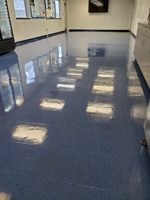 Before & After Commercial Floor Strip & Wax in Saline, MI (2)