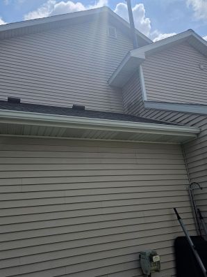 Before & After Pressure Washing in Holt, MI (4)