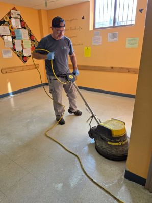 Commercial Floor Strip & Wax in Lansing, MI (3)